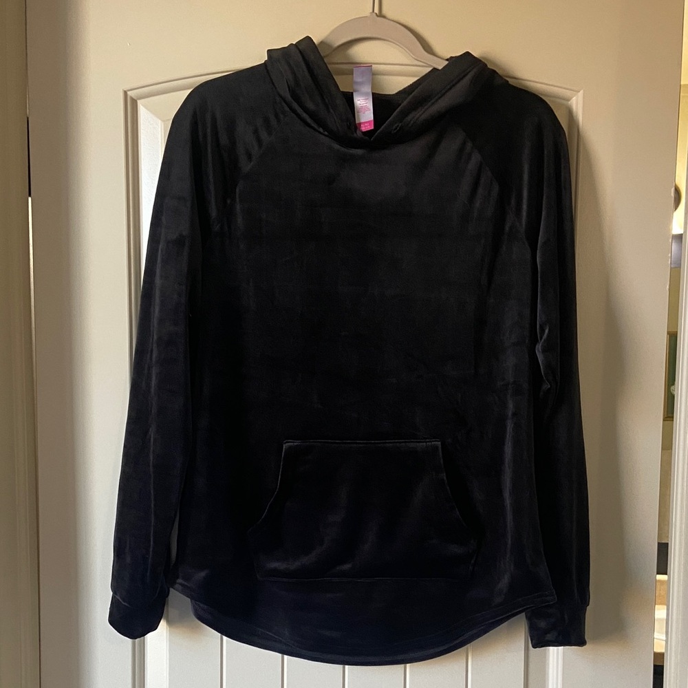 💙2/$5 Black Hoodie